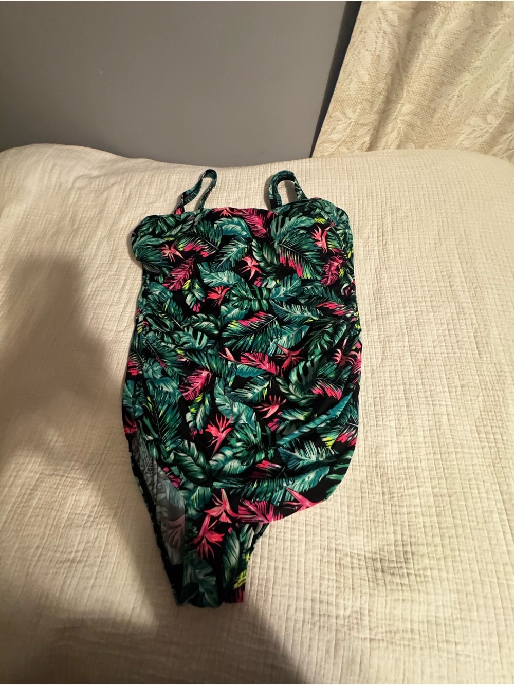 Fit 4 U Swimsuit Green Pink Floral Padded Tummy Control Women’s Size 16W Beach